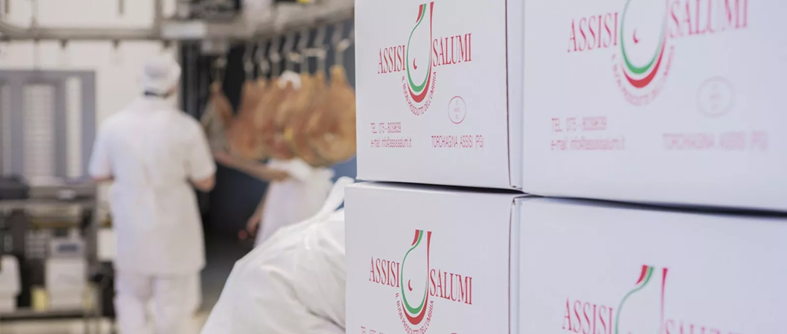 Top quality hams for large-scale retail trade and HoReCa